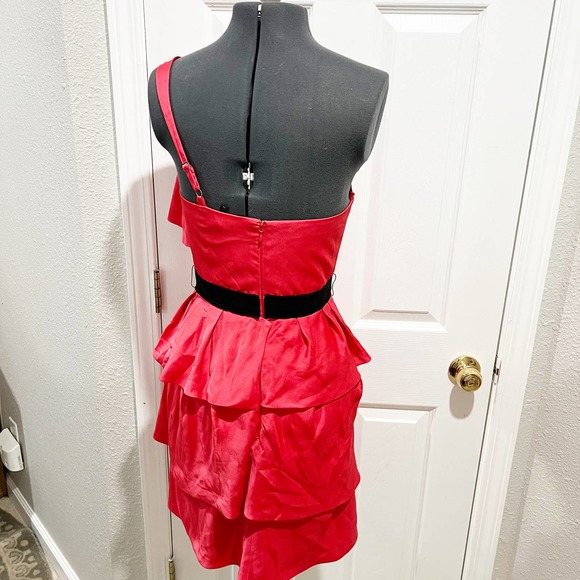 BCBG Maxazria Coral Passion Tiered Ruffle Mini Dress One Shoulder Size 2 NWT - Picture 4 of 9
